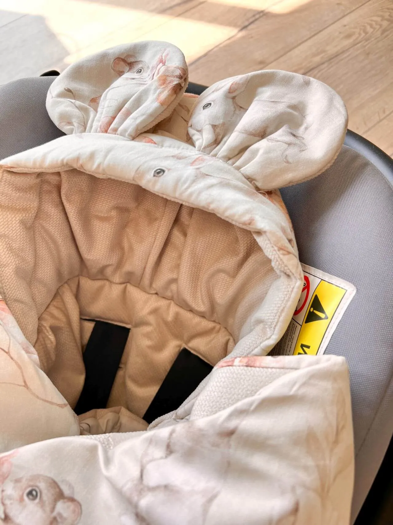 Car Seat Blanket - Velvet & Cotton - Pastel Meadow with Beige Velvet