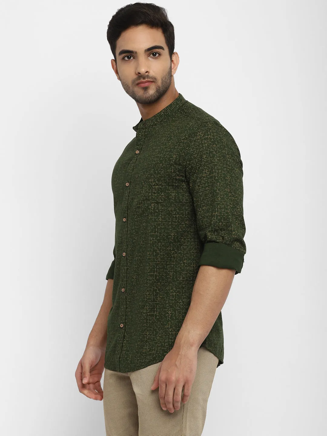 Turtle Men Olive Cotton Printed Slim Fit Shirts